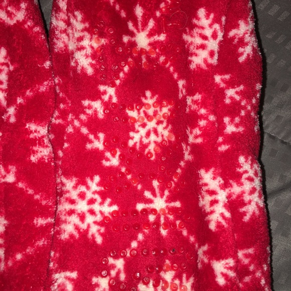 Red and White Sherpa Lined Slippers - Picture 4 of 8